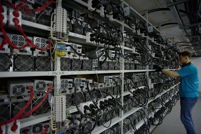 Overview of a mining farm